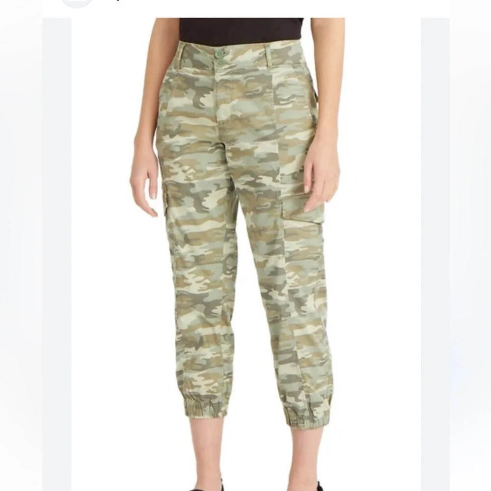 Sanctuary Rebel Camo Cargo Joggers Women’s Size 29 - Picture 1 of 13